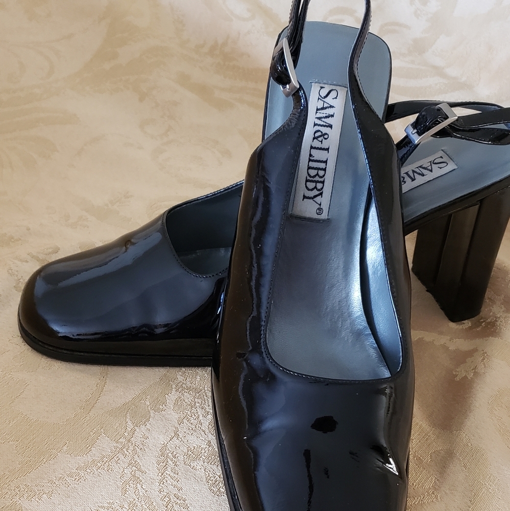 Heels - Picture 2 of 4